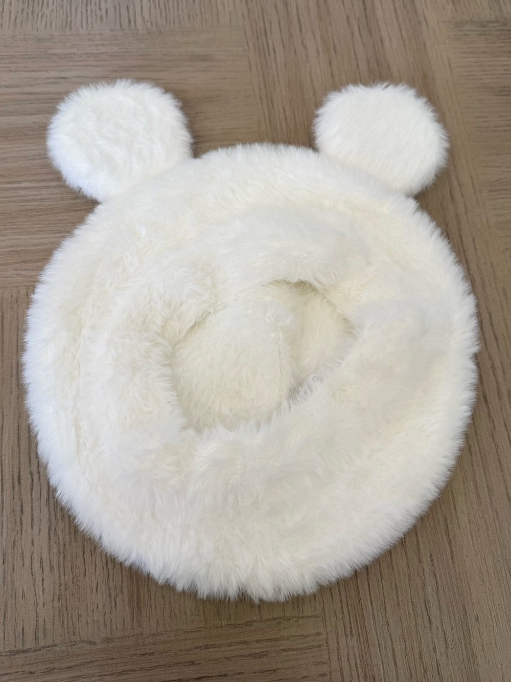 Tokyo Disneyland Resort Fluffy White Beret Mickey Ear Hat Japan Exclusive NWT